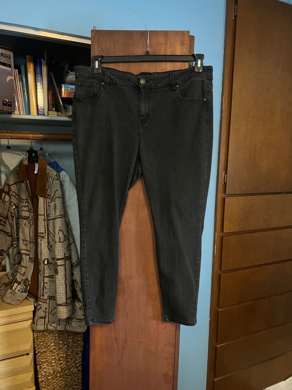 Celebrity Pink Women's Black Skinny Jeans